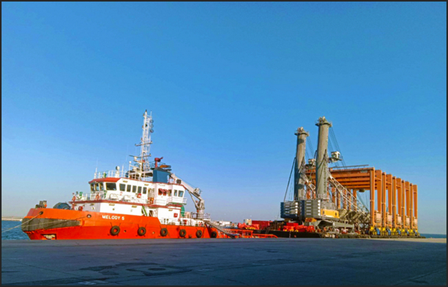 Loadout and marine transport in Dammam, Saudi Arabia