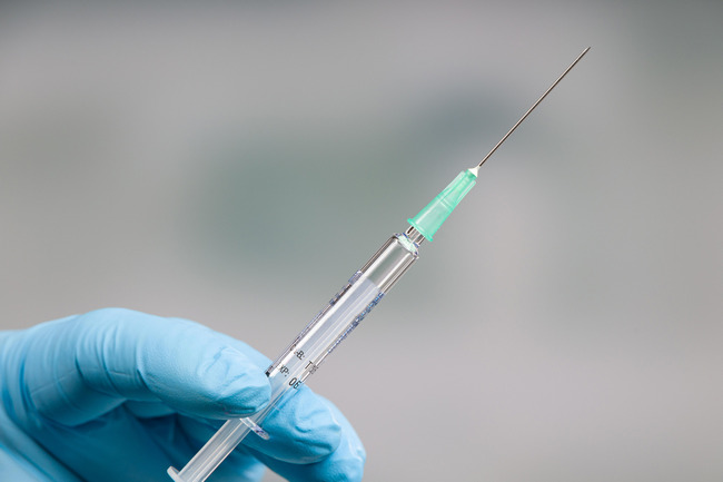 LOTTE Chemical, a major Korean chemical company, has produced the polypropylene (PP) required for medical applications using BASF’s Irgastab®, a non-discoloring processing stabilizer. With the rollout of COVID-19 vaccinations worldwide, the need for syringes made from PP has increased exponentially.